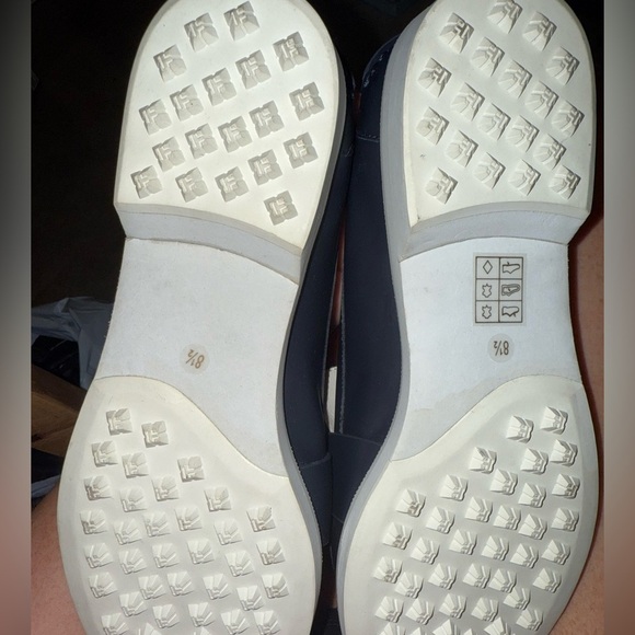 Tory Burch Black Leather Slip-On Loafers, size 8 1/2 - Picture 10 of 10